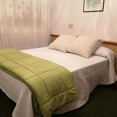 Outes Hostal Vina المظهر الخارجي الصورة