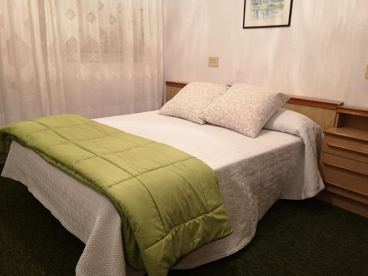 Outes Hostal Vina المظهر الخارجي الصورة